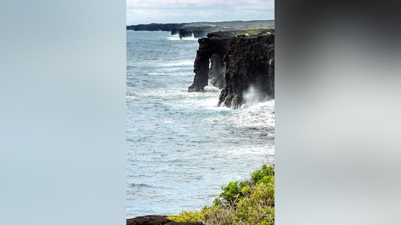 The iconic sea arch in Hawaii's Volcanoes National Park collapsed into the Pacific Ocean.
