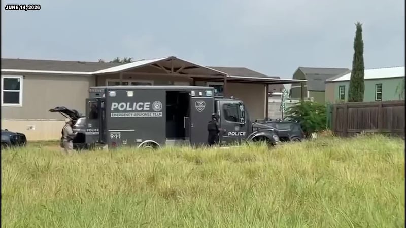 SWAT standoff in South Laredo ends with teen arrests