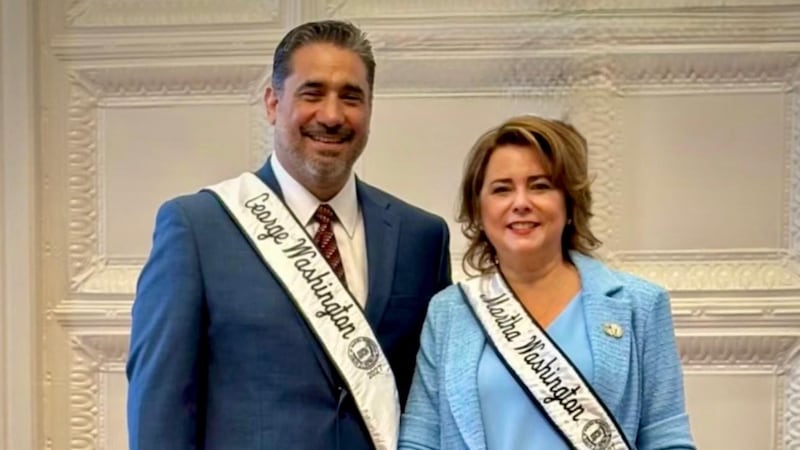 New Martha and George Washington