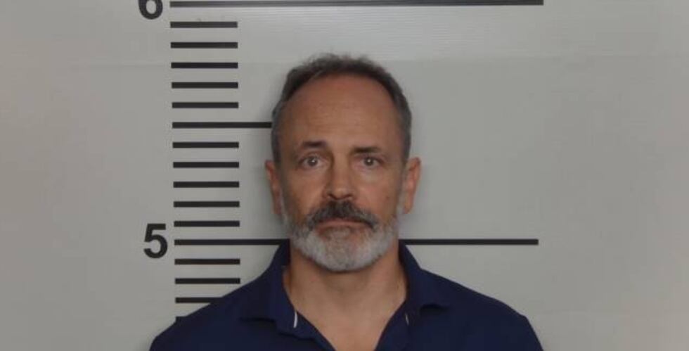 Matt Bevin booked into Metro Corrections.